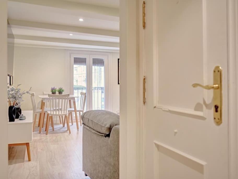 La Bodega By Clabao Apartment โลโกรโญ ภายนอก รูปภาพ